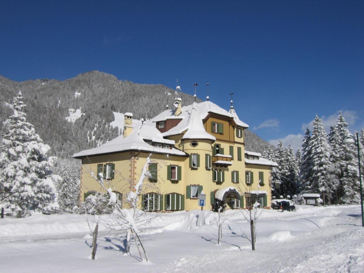 Hotel Baur Am See Dobbiaco Eksteriør bilde